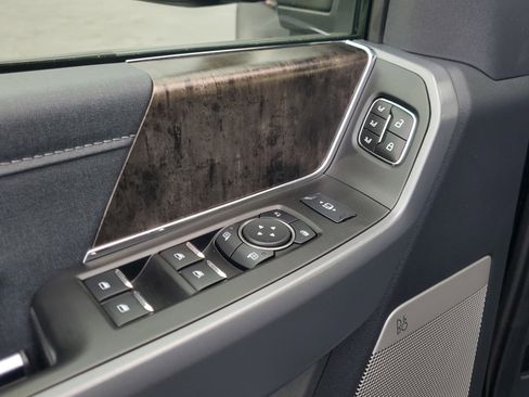 Used 2024 Ford F250 Lariat w/ Lariat Ultimate Package image 19