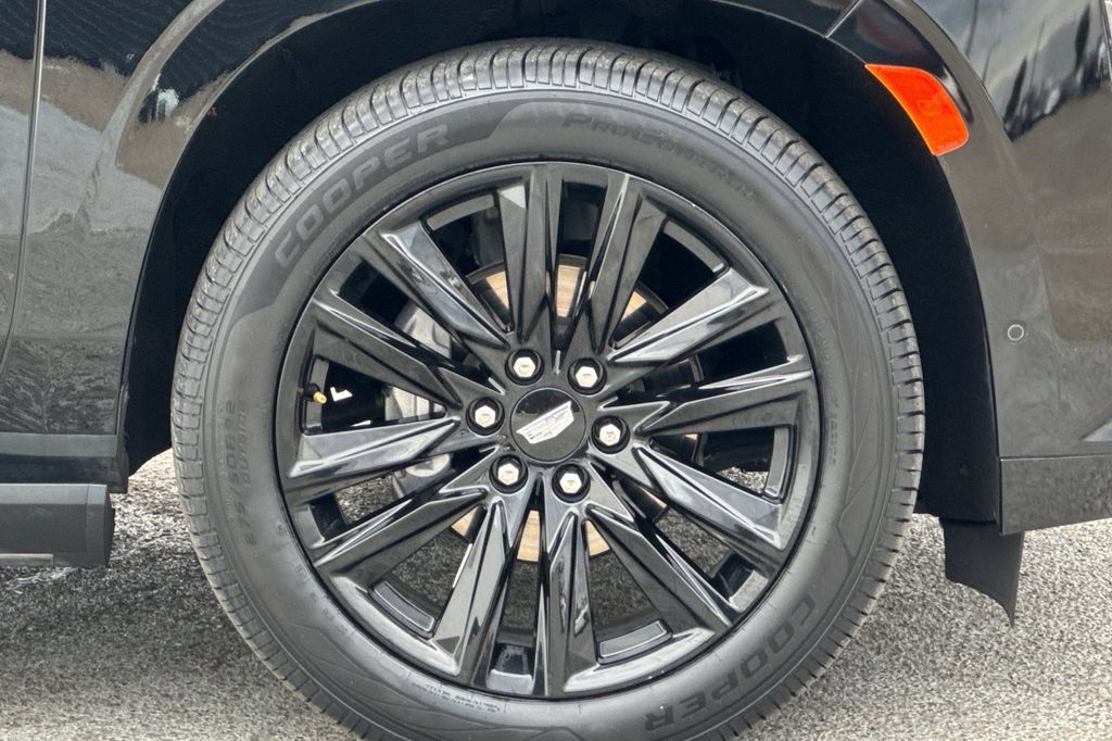 Used 2022 Cadillac Escalade ESV Sport w/ Touring Package AWD/4WD image 25