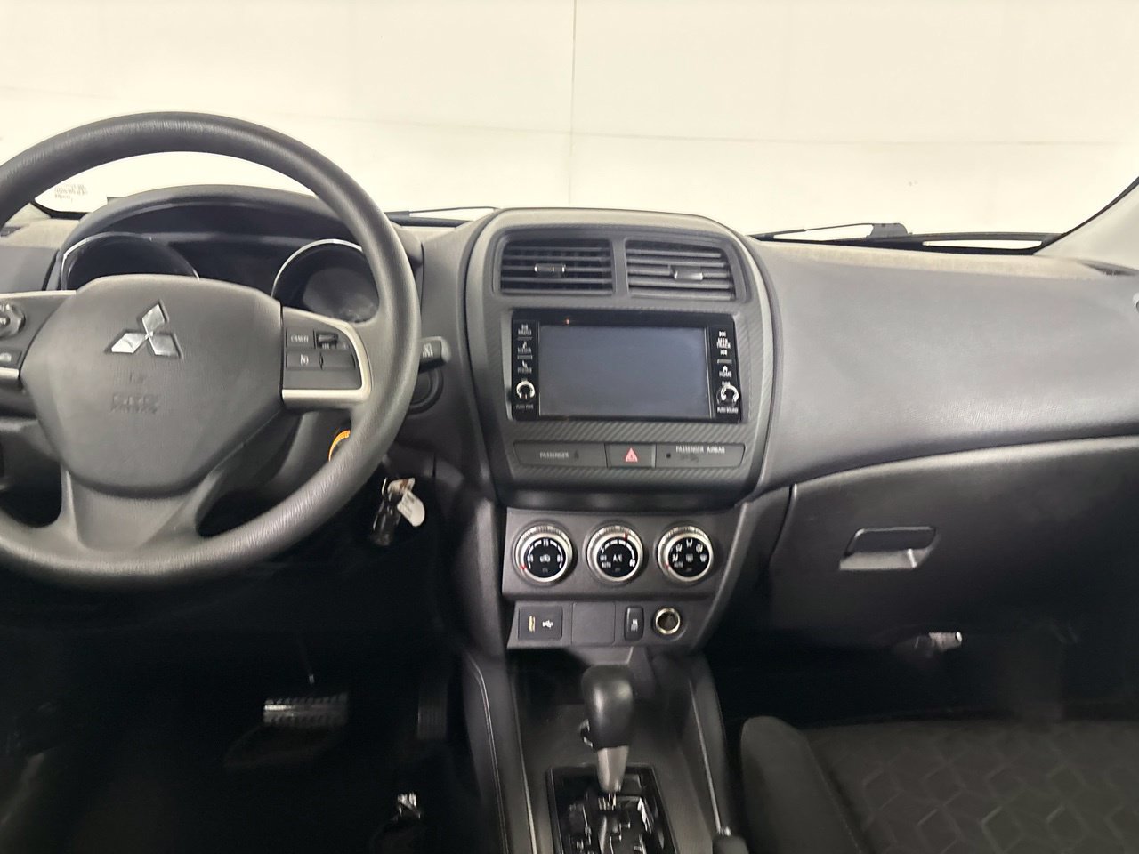 Used 2025 Mitsubishi Outlander Sport ES AWD/4WD image 22