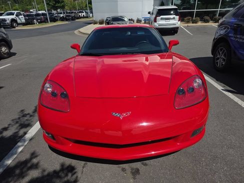 Used 2007 Chevrolet Corvette Coupe RWD image 2