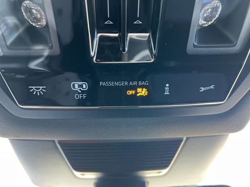 New 2026 Volkswagen Tiguan SE R-Line image 34