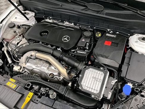 Used 2026 Mercedes-Benz GLB 250 image 29
