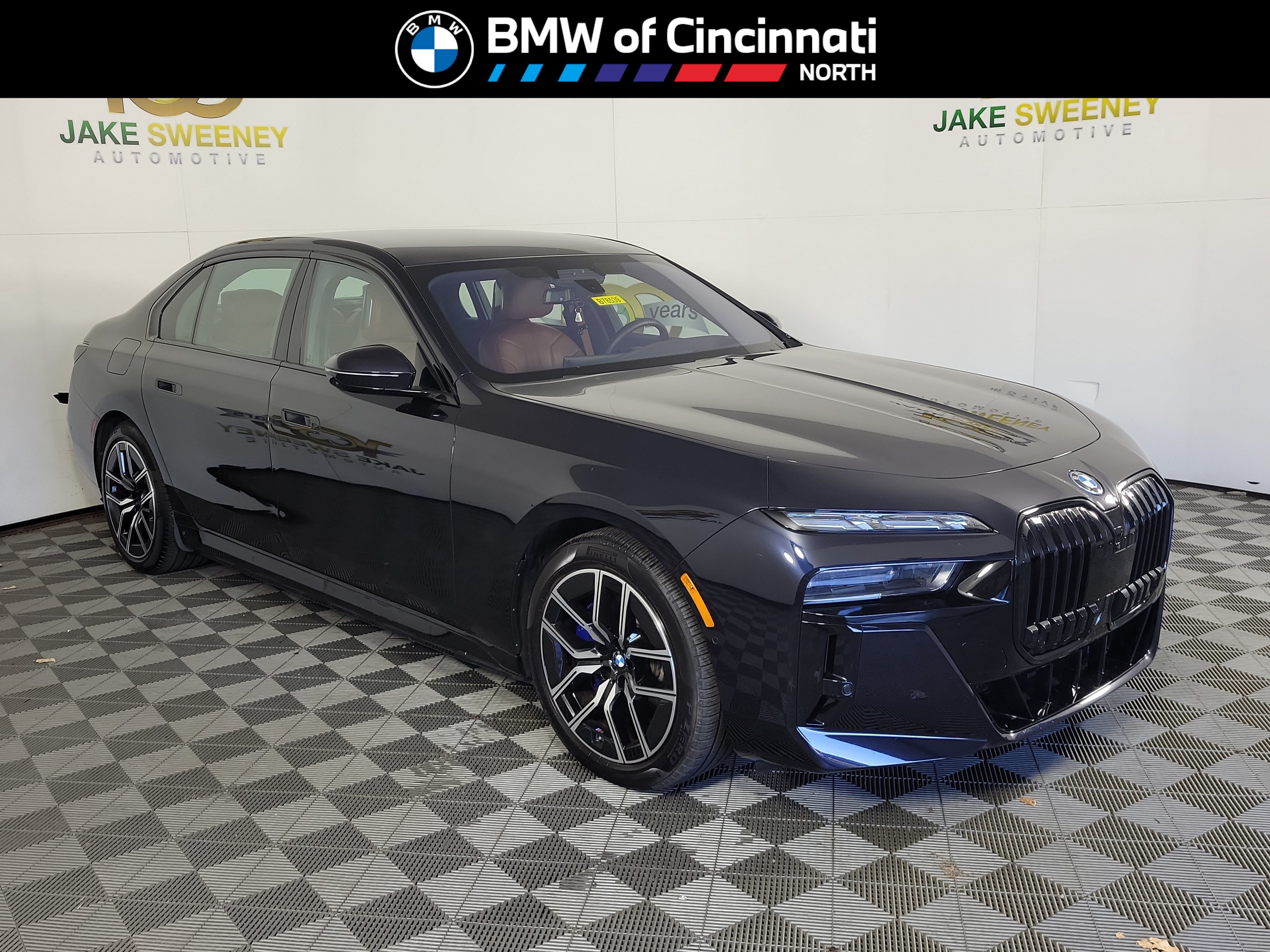 Certified 2024 BMW i7 xDrive60 w/ Executive Package AWD/4WD image 1