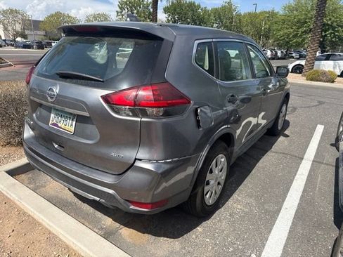 Used 2018 Nissan Rogue S AWD/4WD image 6