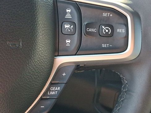 Used 2025 RAM 2500 Big Horn AWD/4WD image 26