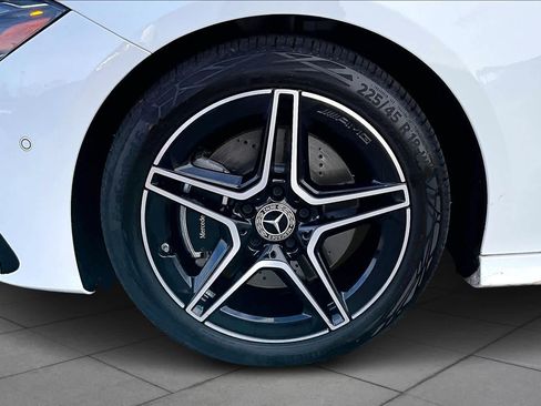 Used 2025 Mercedes-Benz CLA 250 4MATIC image 10