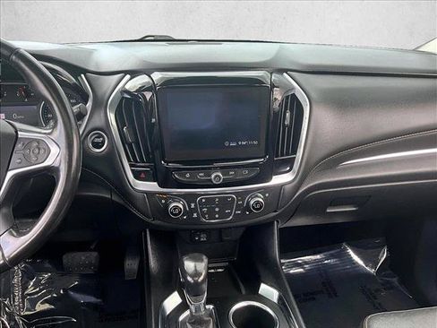 Used 2021 Chevrolet Traverse Premier w/ Redline Edition FWD image 8