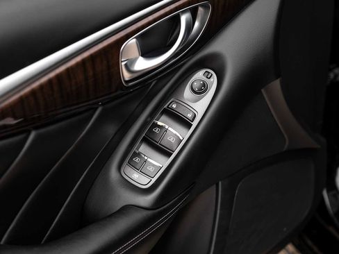 Used 2018 INFINITI Q50 Luxe w/ Essential Package (3.0T Luxe) image 43