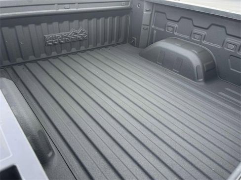 Used 2021 Chevrolet Silverado 1500 High Country w/ Technology Package image 13