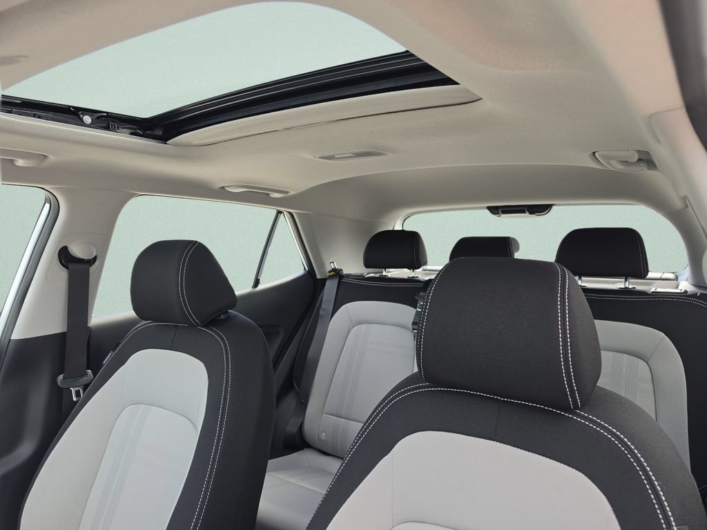 New 2026 Hyundai Venue SEL FWD image 23