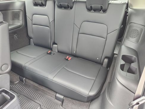 New 2026 Nissan Pathfinder Platinum FWD image 22