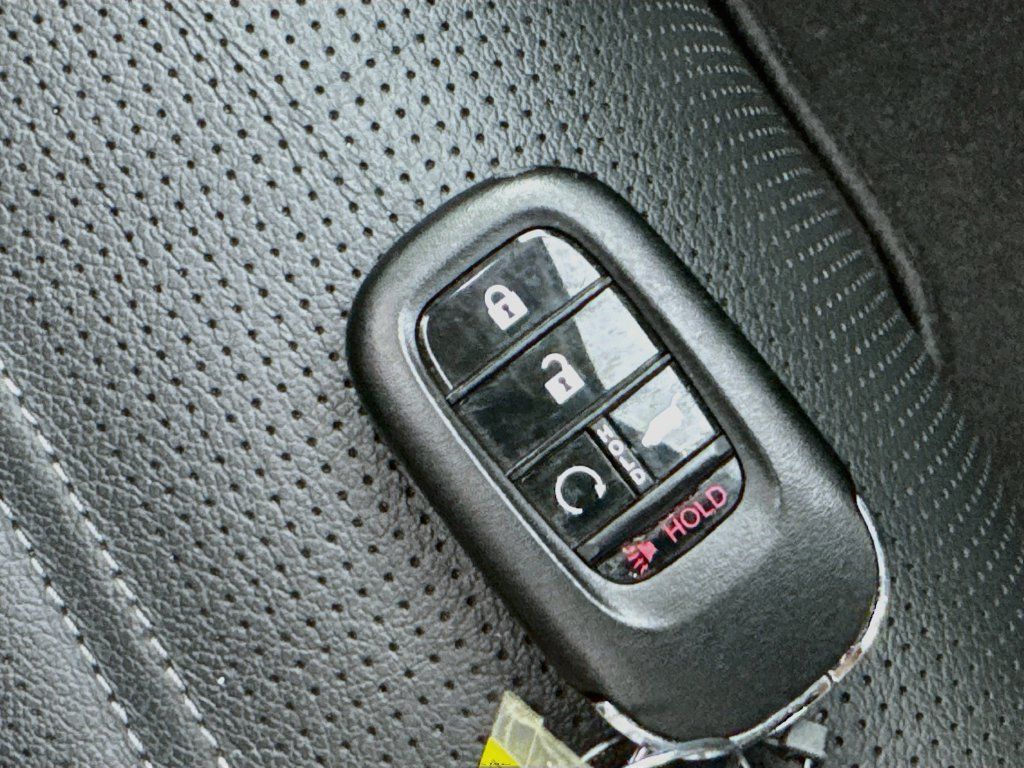 Used 2024 Honda CR-V EX-L image 40