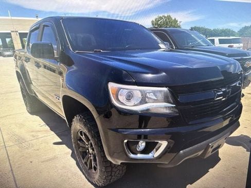 Used 2017 Chevrolet Colorado Z71 w/ Z71 Midnight Edition AWD/4WD image 1