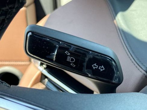 New 2026 Lincoln Navigator Reserve AWD/4WD image 38