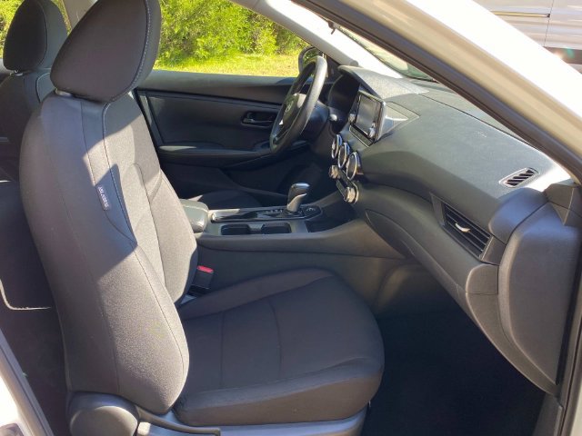 Used 2024 Nissan Sentra S FWD image 34