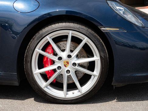 Certified 2022 Porsche 911 Carrera S RWD image 31