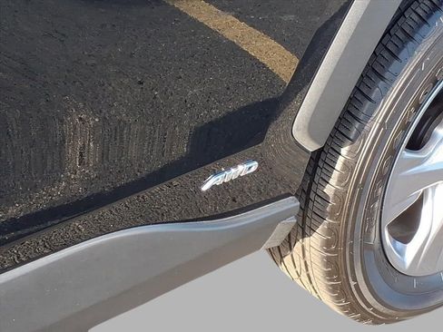 Used 2025 Toyota RAV4 LE image 12