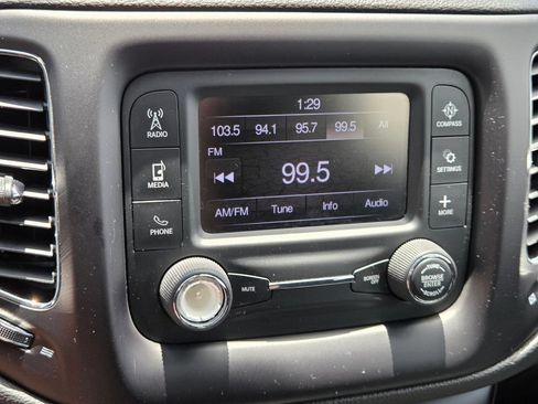 Used 2018 Jeep Compass Sport FWD image 23