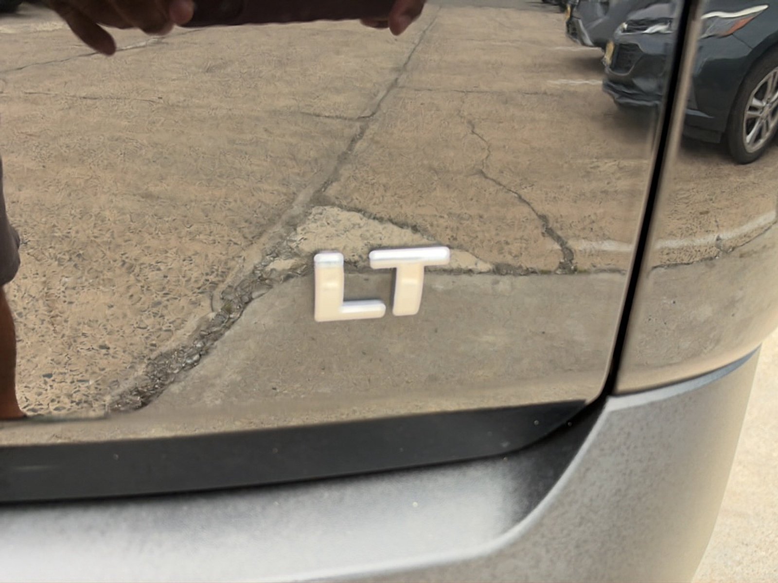 Used 2023 Chevrolet Traverse LT FWD image 50