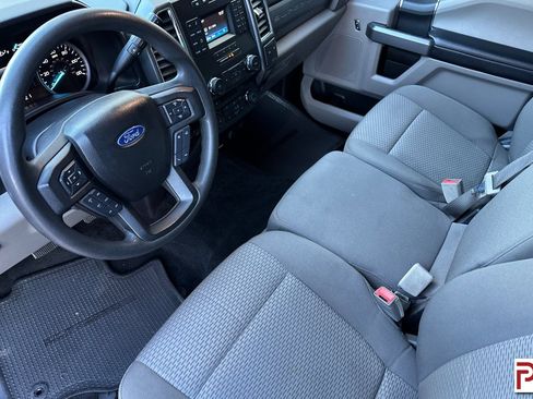 Used 2018 Ford F350 XLT w/ Camper Package image 11