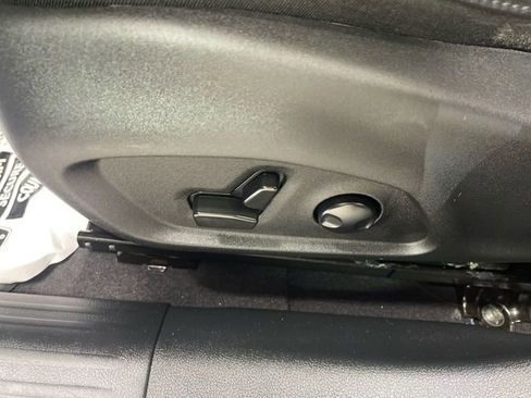 Used 2023 Jeep Compass Altitude w/ Convenience Group image 12