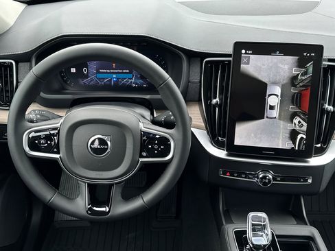 New 2026 Volvo XC90 B5 Plus w/ Protection Package image 13