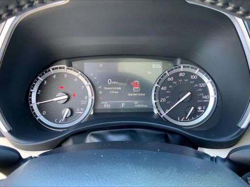 Used 2022 Toyota Highlander Limited FWD image 24
