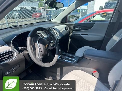 Used 2019 Chevrolet Equinox LS w/ LS Convenience Package FWD image 7
