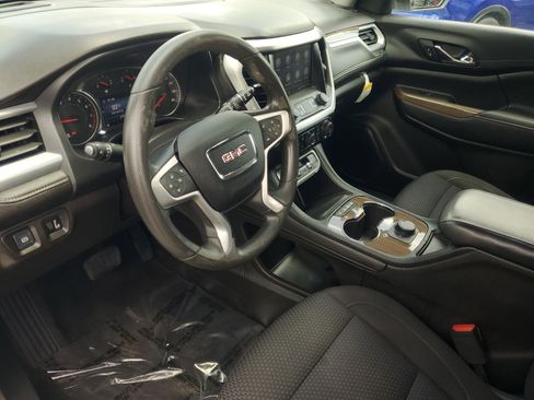 Used 2023 GMC Acadia SLE FWD image 16