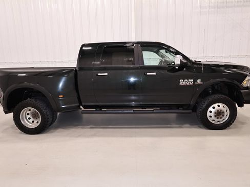 Used 2016 RAM 3500 Laramie AWD/4WD image 2