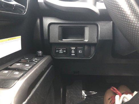 Certified 2019 Toyota Tacoma TRD Off-Road image 16