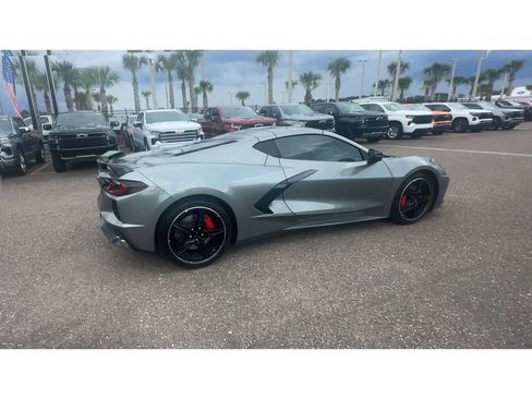Used 2022 Chevrolet Corvette Stingray Preferred Cpe w/ Z51 Performance Package RWD image 2
