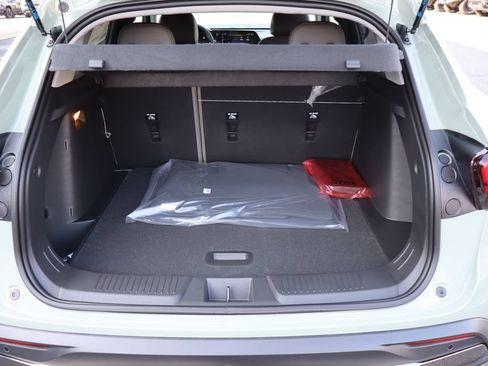 New 2026 Chevrolet Trax ACTIV w/ Sunroof Package FWD image 23