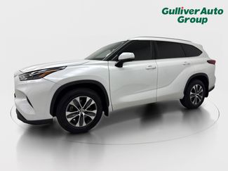 Used 2023 Toyota Highlander XLE AWD/4WD video 2