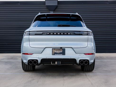 New 2026 Porsche Cayenne S image 6