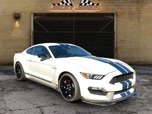 Used 2020 Ford Mustang Shelby GT350R w/ GT350R Equipment Group 920A image 12