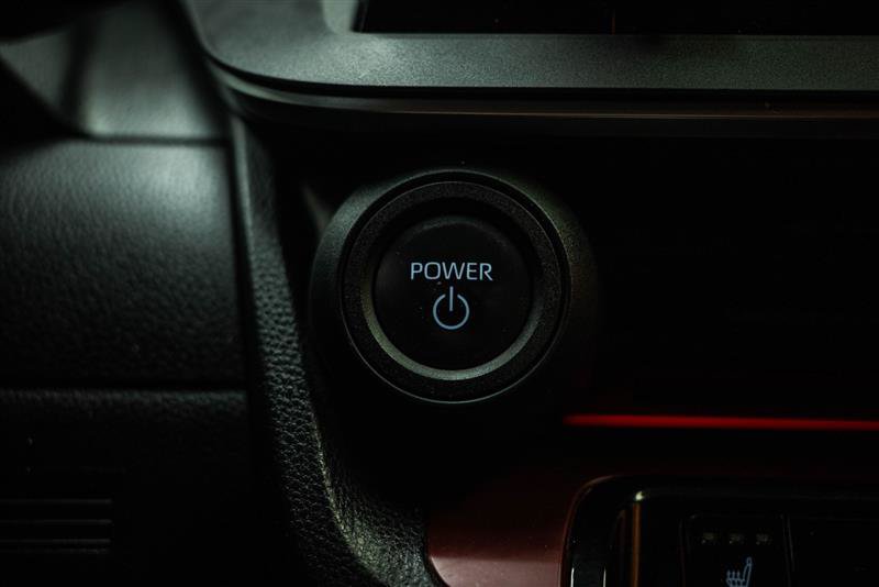 Used 2024 Toyota Prius Prime FWD image 17
