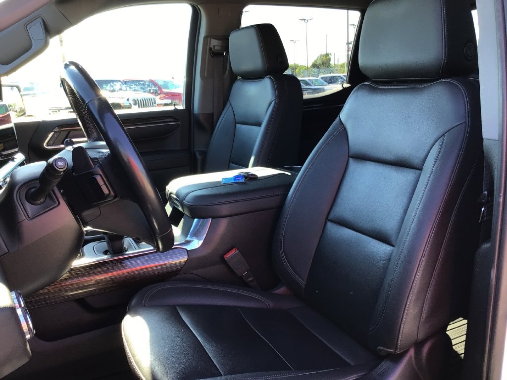 Used 2023 GMC Sierra 1500 Elevation w/ Elevation Premium Package AWD/4WD image 11