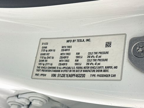 Used 2023 Tesla Model 3 Standard Range RWD image 12