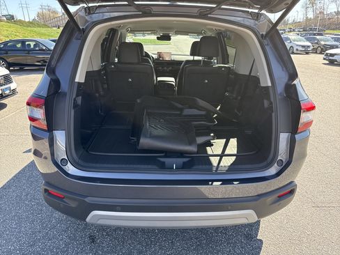 Certified 2025 Honda Pilot EX-L image 32