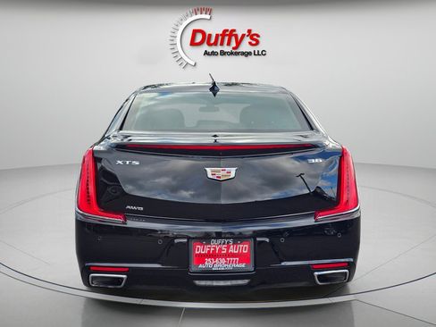 Used 2018 Cadillac XTS Luxury image 16