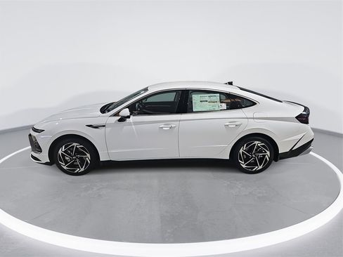 New 2026 Hyundai Sonata SEL image 8