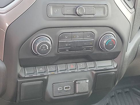 Used 2025 Chevrolet Silverado 1500 W/T RWD image 15
