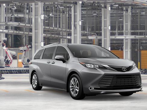 New 2026 Toyota Sienna Limited AWD/4WD image 15