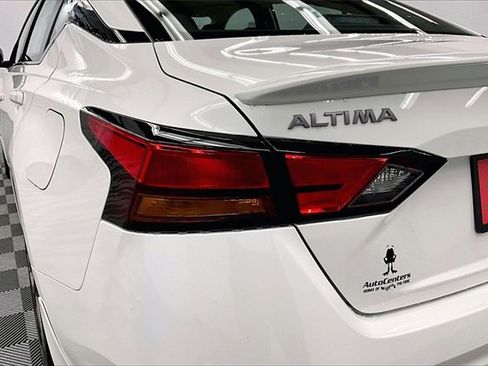 New 2025 Nissan Altima 2.5 SR w/ SR Premium Package image 17