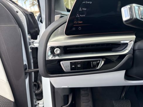 Used 2026 Cadillac Lyriq Sport image 32