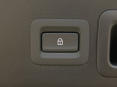 Used 2025 MAZDA CX-30 AWD 2.5 S w/ Preferred Package image 22