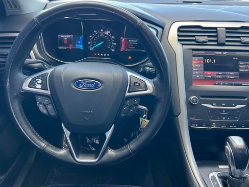 Used 2013 Ford Fusion SE FWD image 15
