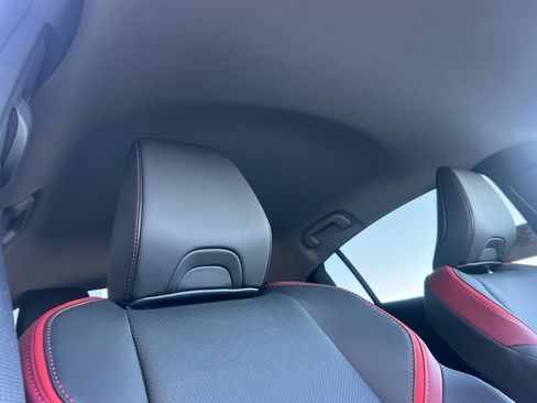 New 2026 Toyota Prius Plug-In Hybrid FWD image 18