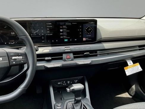 Used 2025 Kia K4 EX FWD image 9